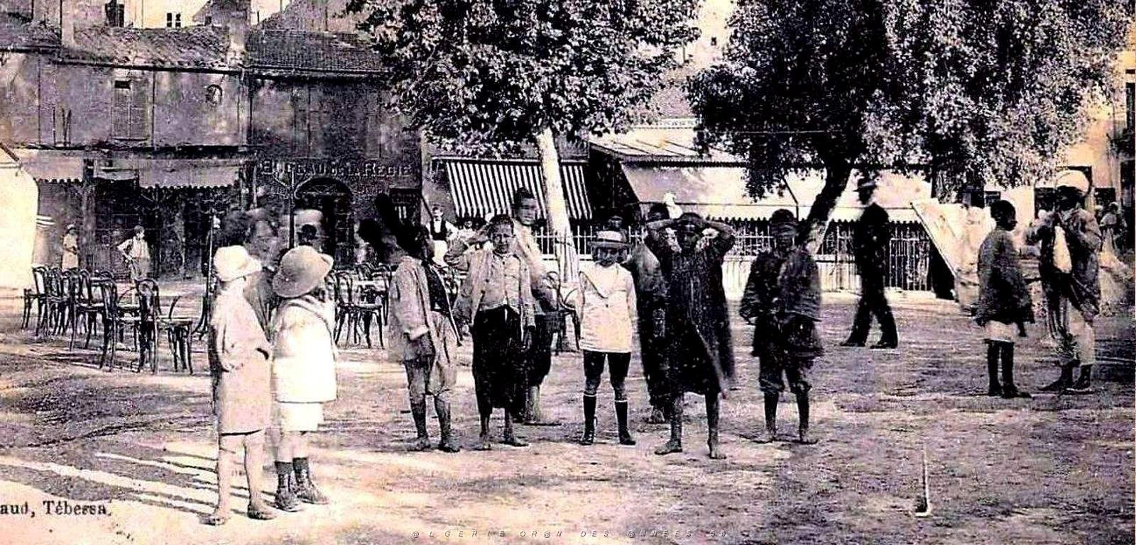 1909- Tebessa - Place de la Casbah2 - 1927.jpg